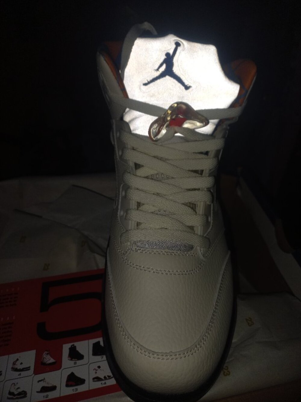 Jordan 5 - Picture 2 of 4
